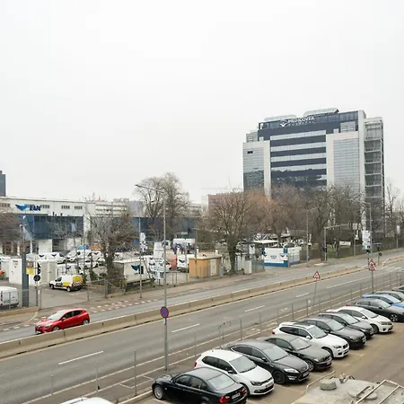 Breeze - Modern Escape In Pipera * Bükreş