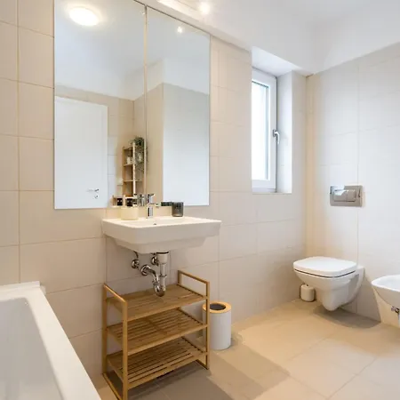 Daire Breeze - Modern Escape In Pipera *