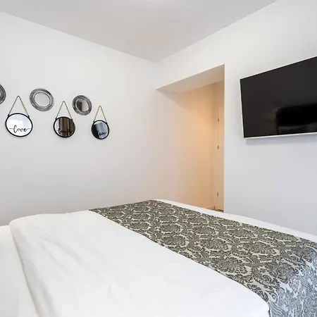 Daire Breeze - Modern Escape In Pipera