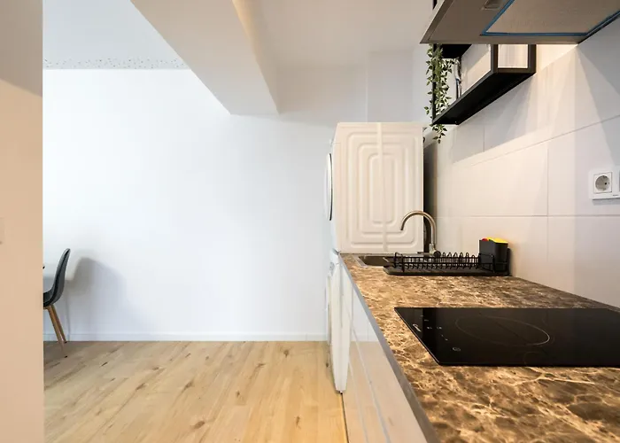 Breeze - Modern Escape In Pipera * Bukarest