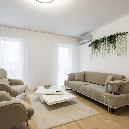 Breeze - Modern Escape In Pipera Lägenhet *