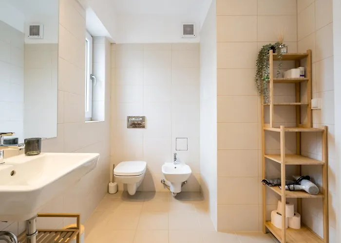 Апартаменти Breeze - Modern Escape In Pipera